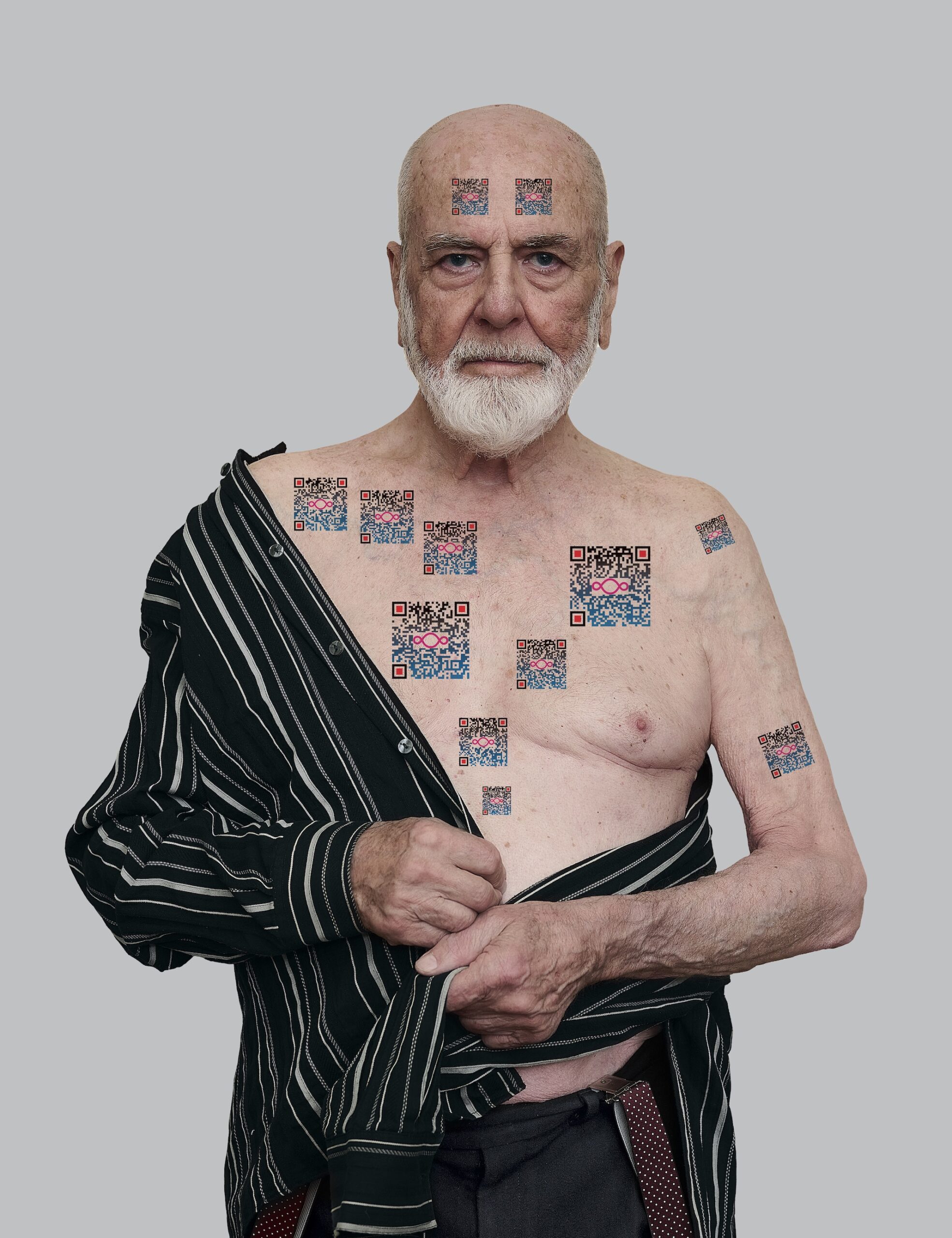 MICHELANGELO-PISTOLETTO-QR-Code-possession-Autoritratto-2019-2023_Photo-Damiano-Andreotti-copia-scaled